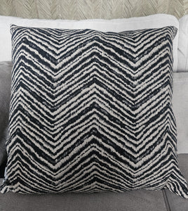 Omkeerbaar kussen zigzag black / natural