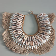 Afbeelding in Gallery-weergave laden, Wandhanger schelpen groot
